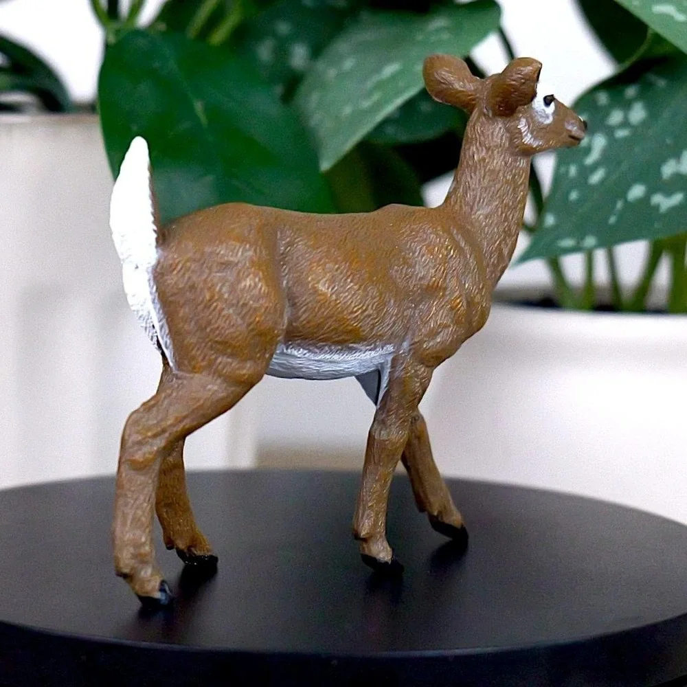 White-Tailed‎ Doe Figurine - Hand Painted Deer Action Toy Figure - Papo